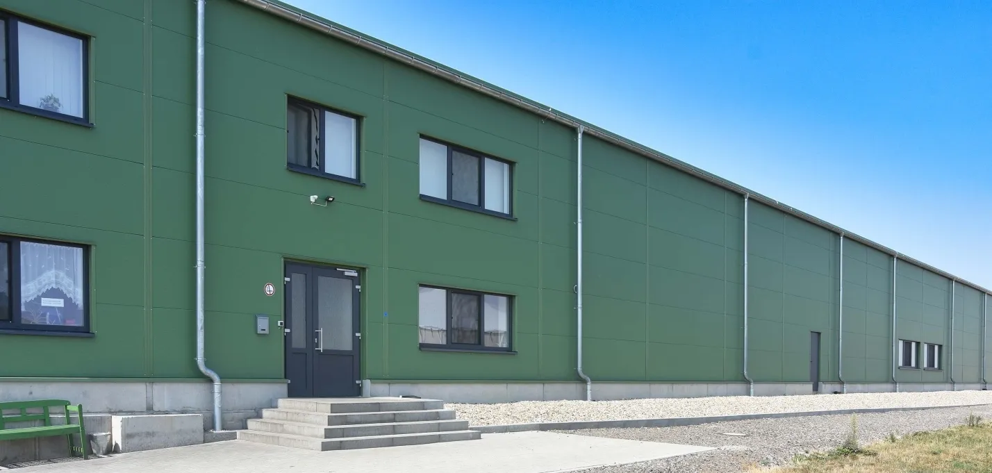 Frischei Ground keeping chicken coop and packing hall-444_buildingCompressFormat